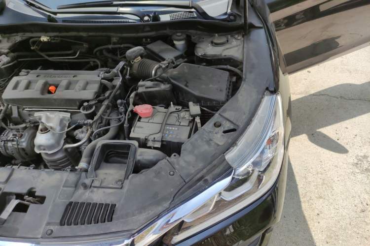 Used Honda Accord 2016 2.0L Comfort Edition Engine Bay Left