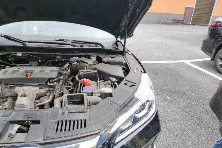 Used Honda Accord 2016 2.0L Comfort Edition Engine Bay Left