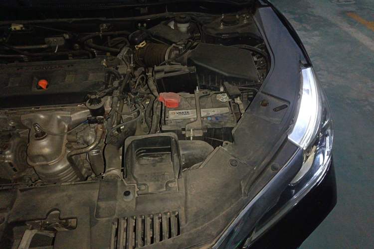 Used Honda Accord 2016 2.0L Comfort Edition Engine Bay Left