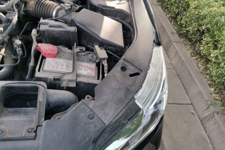 Used Honda Accord 2016 2.0L Comfort Edition Engine Bay Left