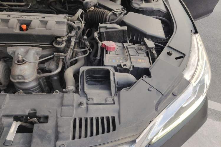 Used Honda Accord 2016 2.0L Comfort Edition Engine Bay Left