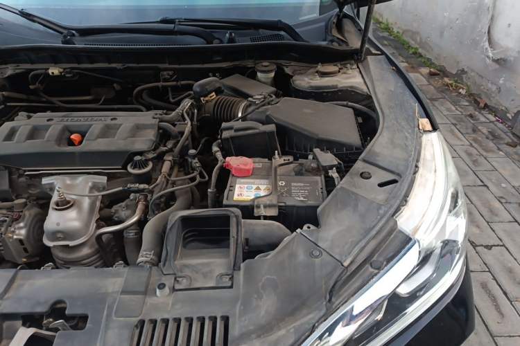 Used Honda Accord 2016 2.0L Comfort Edition Engine Bay Left