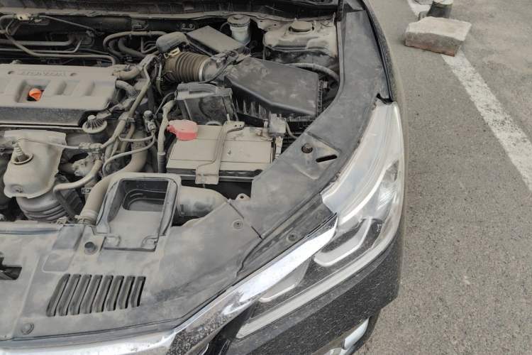 Used Honda Accord 2016 2.0L Comfort Edition Engine Bay Left