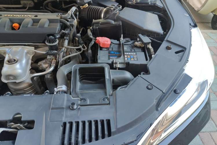 Used Honda Accord 2016 2.0L Comfort Edition Engine Bay Left