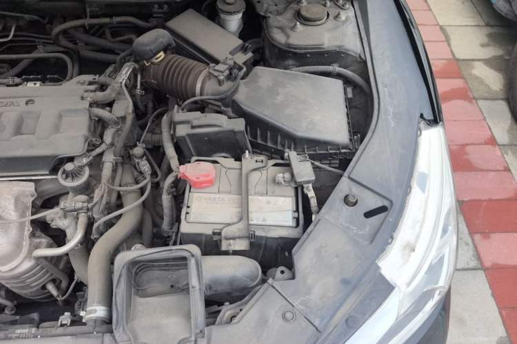 Used Honda Accord 2016 2.0L Comfort Edition Engine Bay Left