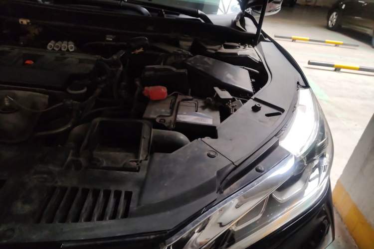 Used Honda Accord 2016 2.0L Comfort Edition Engine Bay Left
