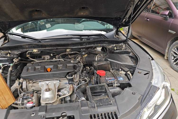 Used Honda Accord 2016 2.0L Comfort Edition Engine Bay Left