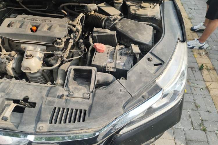 Used Honda Accord 2016 2.0L Comfort Edition Engine Bay Left
