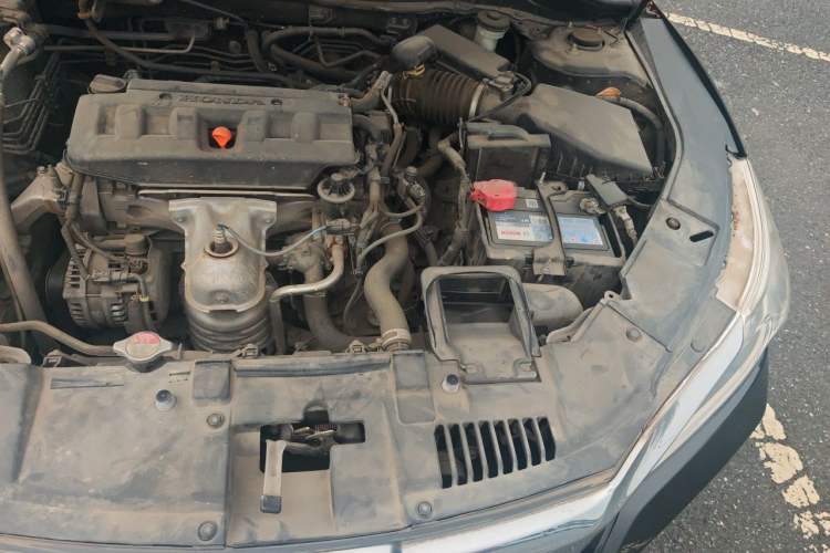 Used Honda Accord 2016 2.0L Comfort Edition Engine Bay Left