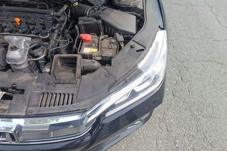 Used Honda Accord 2016 2.0L Comfort Edition Engine Bay Left