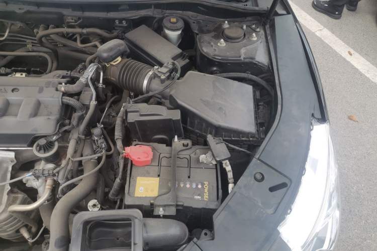 Used Honda Accord 2016 2.0L Comfort Edition Engine Bay Left