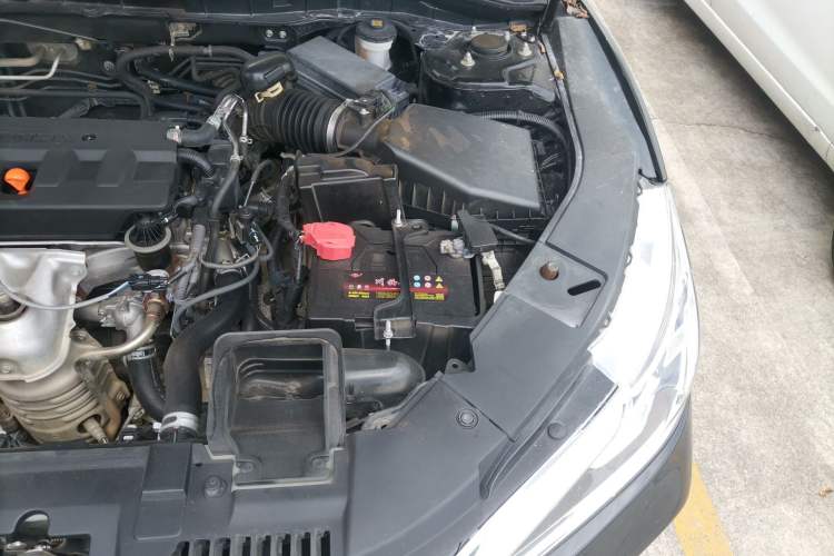 Used Honda Accord 2016 2.0L Comfort Edition Engine Bay Left