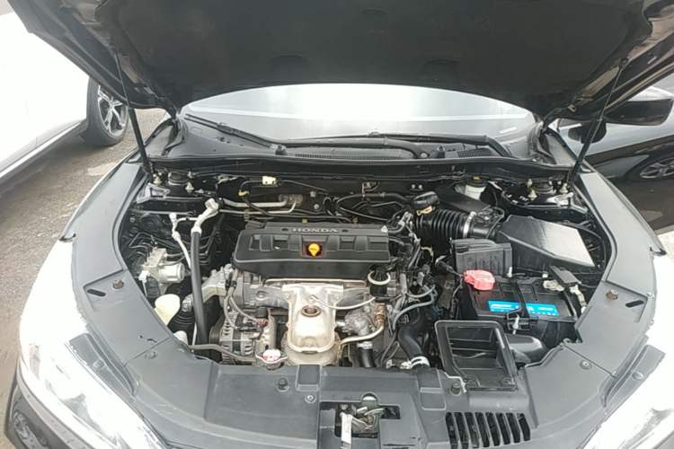 Used Honda Accord 2016 2.0L Comfort Edition Engine Bay