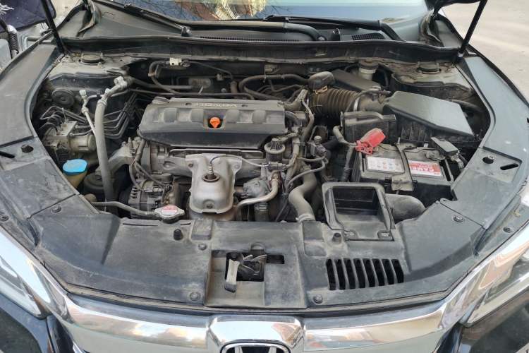 Used Honda Accord 2016 2.0L Comfort Edition Engine Bay
