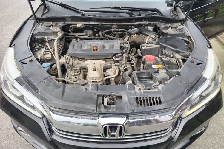 Used Honda Accord 2016 2.0L Comfort Edition Engine Bay