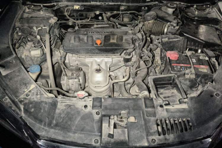 Used Honda Accord 2016 2.0L Comfort Edition Engine Bay
