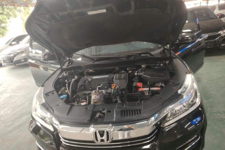 Used Honda Accord 2016 2.4L Comfort Edition Engine Bay
