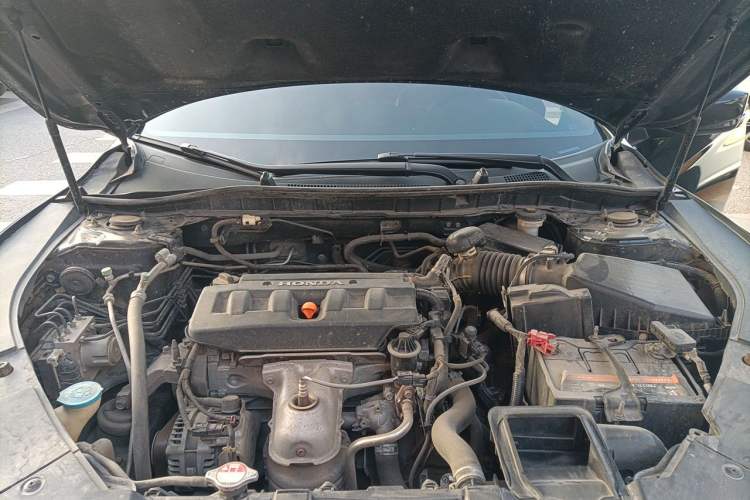 Used Honda Accord 2016 2.0L Comfort Edition Engine Bay