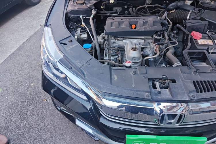 Used Honda Accord 2016 2.0L Comfort Edition Engine Bay Right