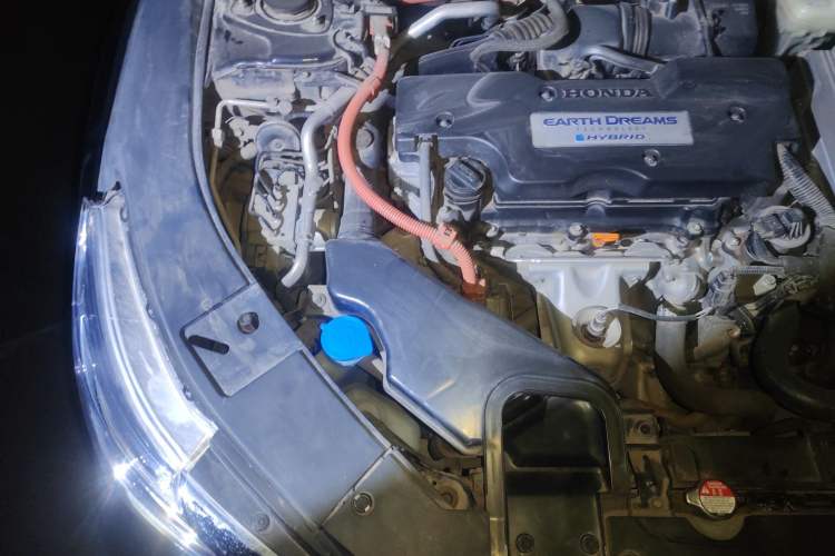 Used Honda Accord 2016 Hybrid 2.0L Sharp Edition Engine Bay Right