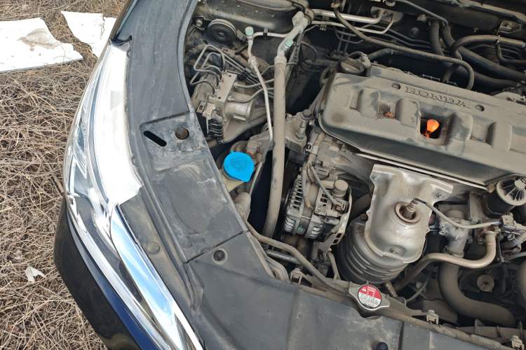 Used Honda Accord 2016 2.0L Comfort Edition Engine Bay Right