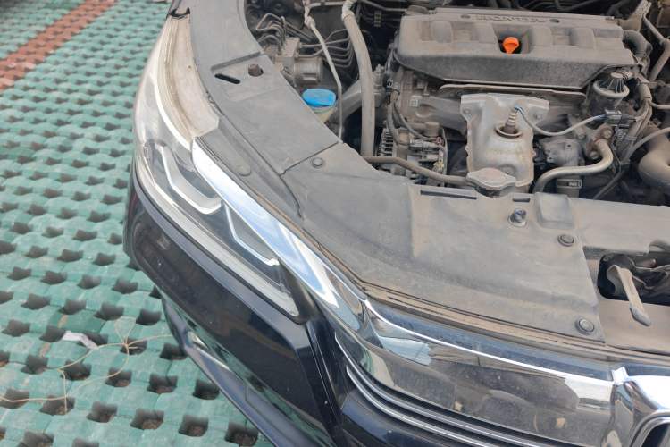 Used Honda Accord 2016 2.0L Comfort Edition Engine Bay Right