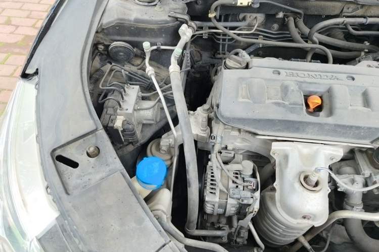 Used Honda Accord 2016 2.0L Comfort Edition Engine Bay Right