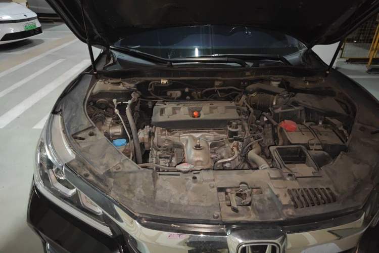 Used Honda Accord 2016 2.0L Comfort Edition Engine Bay Right