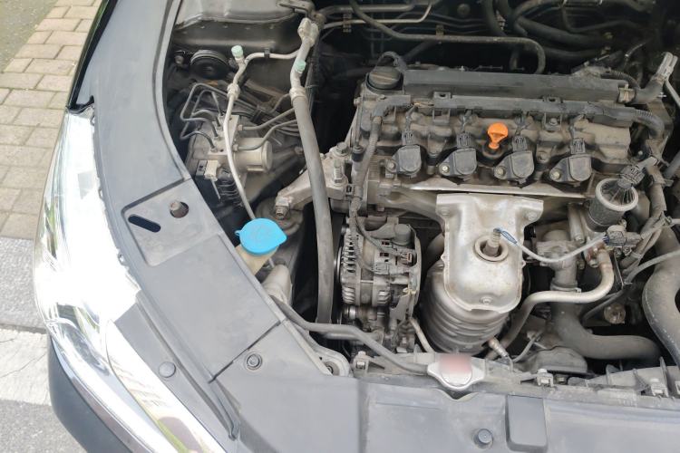 Used Honda Accord 2016 2.0L Comfort Edition Engine Bay Right