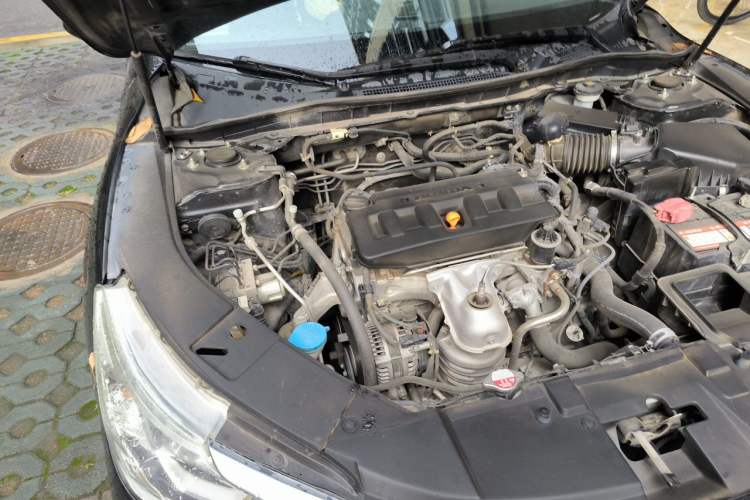 Used Honda Accord 2016 2.0L Elite Edition Engine Bay Right