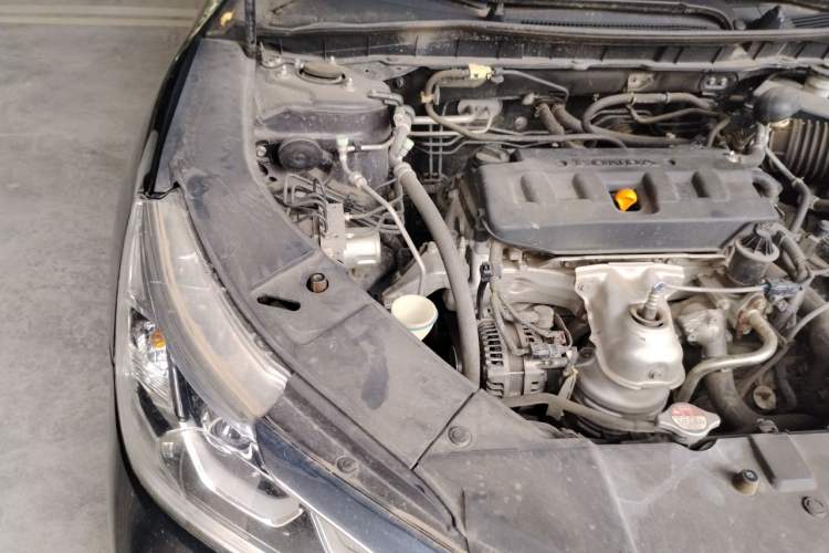 Used Honda Accord 2016 2.0L Comfort Edition Engine Bay Right