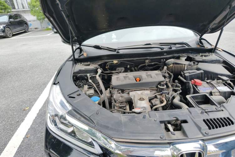 Used Honda Accord 2016 2.0L Comfort Edition Engine Bay Right