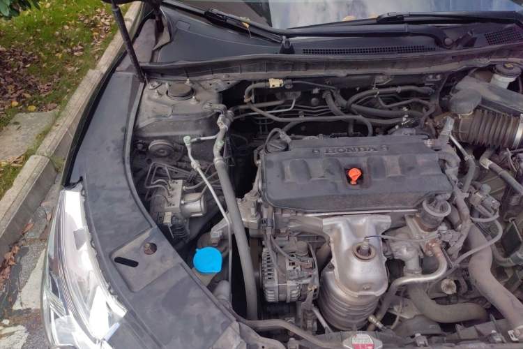 Used Honda Accord 2016 2.0L Comfort Edition Engine Bay Right