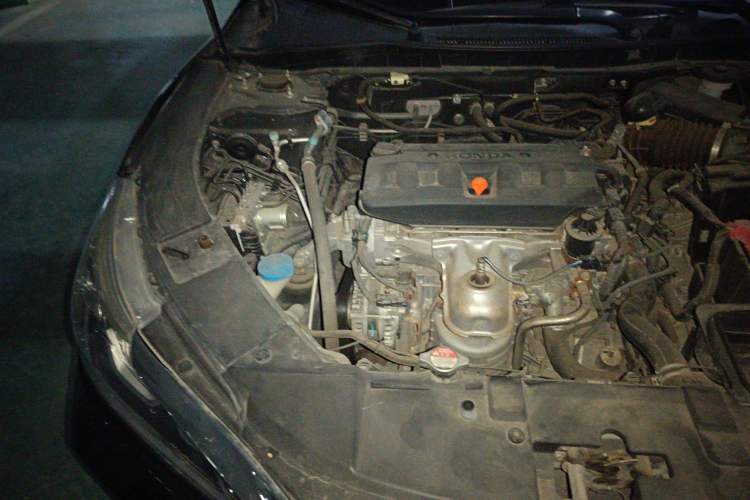Used Honda Accord 2016 2.0L Comfort Edition Engine Bay Right