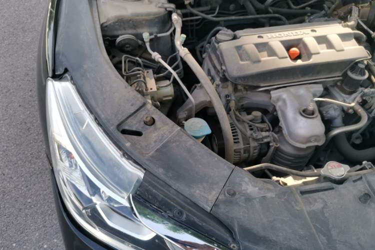 Used Honda Accord 2016 2.0L Comfort Edition Engine Bay Right