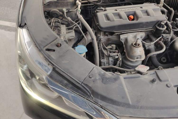 Used Honda Accord 2016 2.0L Comfort Edition Engine Bay Right