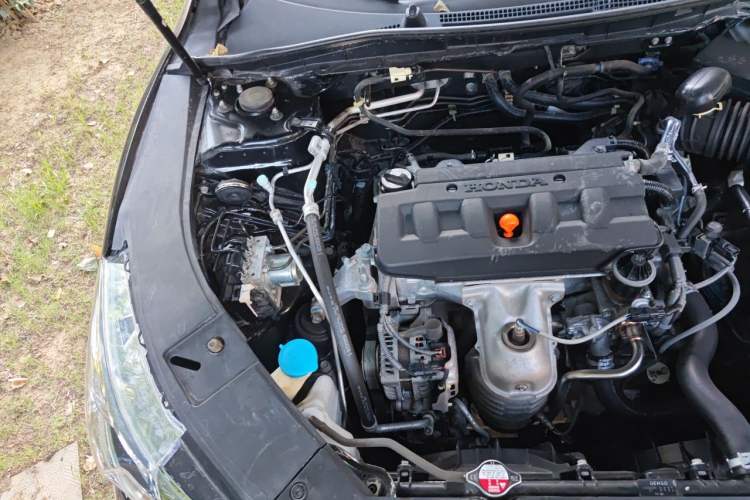Used Honda Accord 2016 2.0L Comfort Edition Engine Bay Right