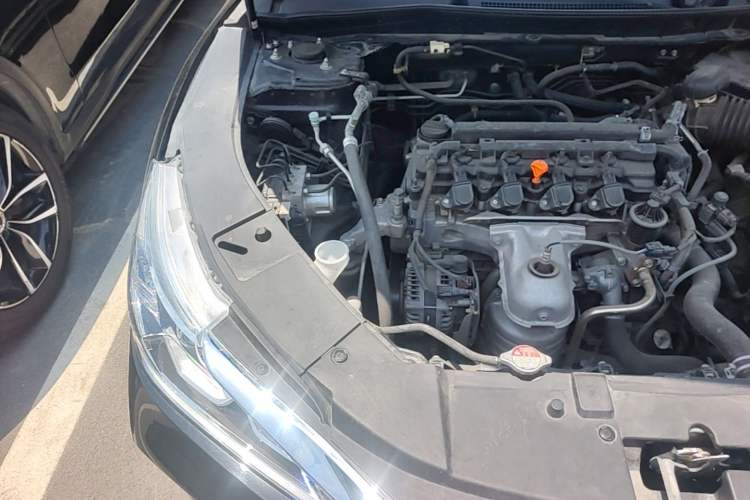 Used Honda Accord 2016 2.0L Comfort Edition Engine Bay Right