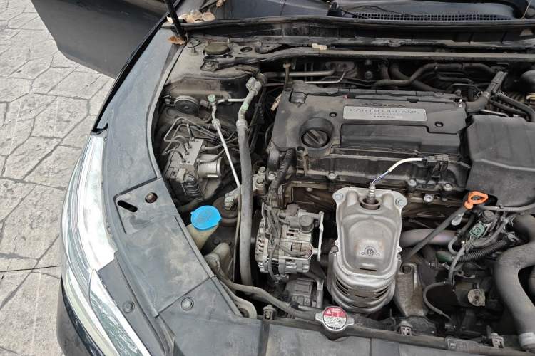 Used Honda Accord 2016 2.4L Luxury Edition Engine Bay Right