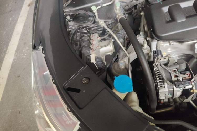 Used Honda Accord 2016 2.0L Elite Edition Engine Bay Right