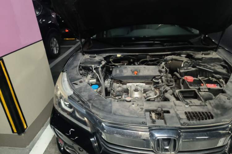Used Honda Accord 2016 2.0L Luxury Edition Engine Bay Right
