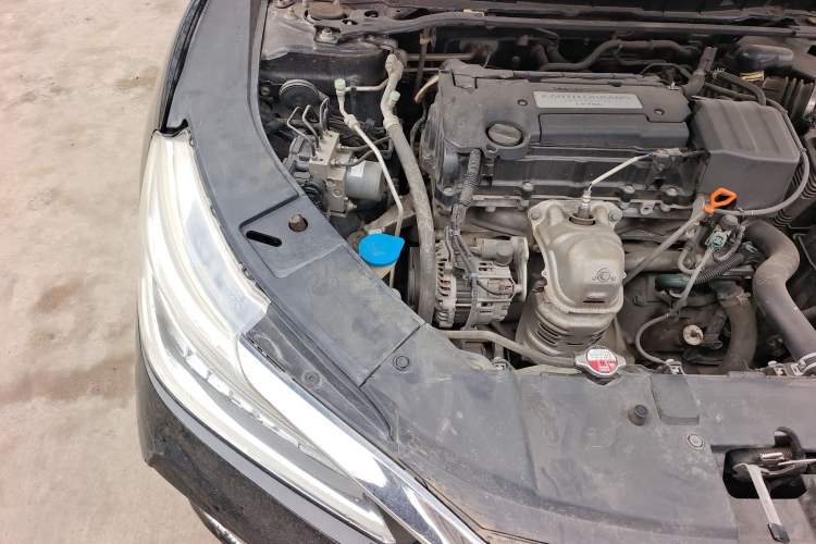 Used Honda Accord 2016 2.4L Zhi Rui Edition Engine Bay Right