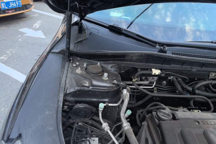 Used Honda Accord 2016 2.0L Elite Edition Engine Bay Right