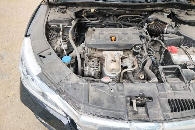 Used Honda Accord 2016 2.0L Comfort Edition Engine Bay Right