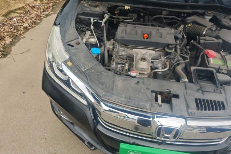 Used Honda Accord 2016 2.0L Elite Edition Engine Bay Right