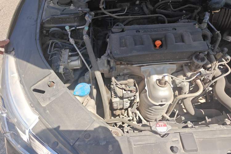 Used Honda Accord 2016 2.0L Elite Edition Engine Bay Right