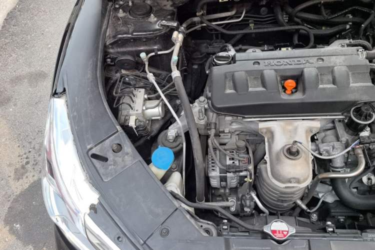 Used Honda Accord 2016 2.0L Comfort Edition Engine Bay Right