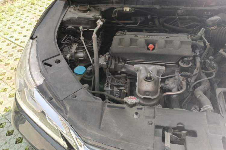 Used Honda Accord 2016 2.0L Comfort Edition Engine Bay Right