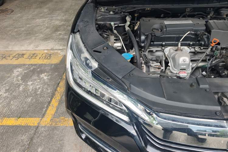 Used Honda Accord 2016 2.4L Luxury Edition Engine Bay Right