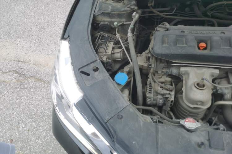 Used Honda Accord 2016 2.0L Elite Edition Engine Bay Right